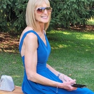 Meet your Posher, Della